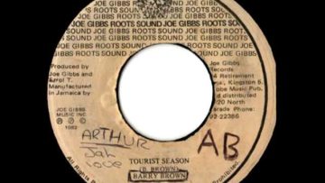 BARRY BROWN   JOE GIBBS – THE PROFESSIONALS – Tourist season   foreign currency (1980 Roots sound)
