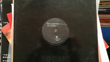 Black Liquid and Tomba – Return of the Ardist Mix