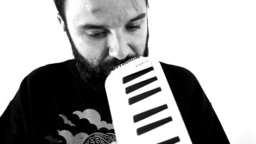 Art-X and The Roots Addict – Melodica Forward [Video Clip]