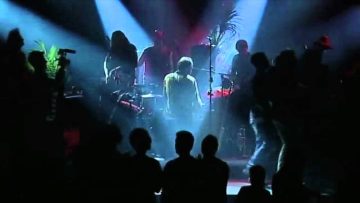 Hess Is More Live: Would Would You Like To Disco?