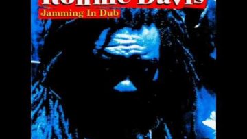 Ronnie Davis – Tell Dub
