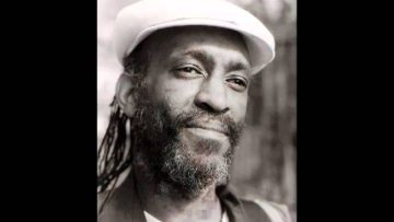 Hughie Izachaar – Melodica Dub