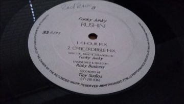 Funky Junky – Rushin (Officerdibble Mix)
