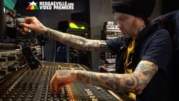 Paolo Baldini DubFiles meets Dubblestandart – Holding You Close feat. Marcia Griffiths [2020]