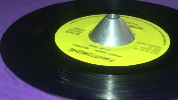 GLEN BROWN MUSIC ~ Bowla Skank (SILFORD WALKER ~ Lambs Bread, B Side)