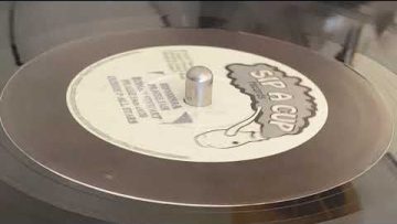 ROMAN STEWART ~ Praise Jah GUSSIE P ALL STARS ~ Jah Jah Dub (No Peace In The City, B Side)