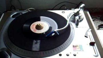 Sly and Robbie – Heart Made Of Stone (Version) (Taxi)
