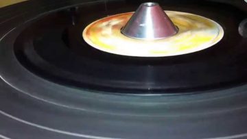 THE REVOLUTIONERS ~ Version (THE ITALS ~ In A Dis A Time, Dis Ya Time Riddim, B Side)