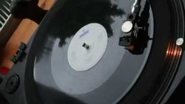 RISING FIRE – Free Blackman – reggae roots dub 10 single.