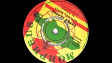 Gregory Isaacs – Extra Classic