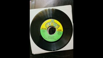 Culture– Jah, Jah See Dem A Come Version