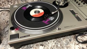 Upsetter (Lee Scratch Perry) – Police Know Who Dem A Look Fah (I man free)