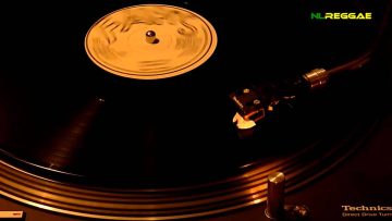 ASTON BARRETT Cobra Style Fams (JA) 12