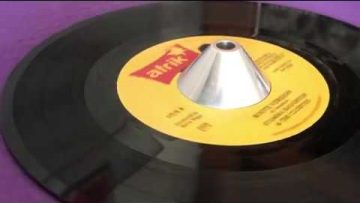 STAMMA HAUGHTON and THE CLUBITES ~ Roots Vibration (STAMMA HAUGHTON ~ Roots In A Roots, B Side)