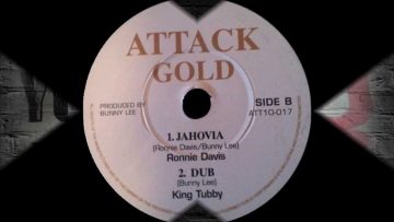 Ronnie Davis – Jahovia Dub By King Tubby (Dokrasta Sélection)
