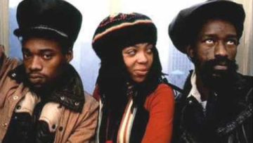 Black Uhuru ft. Sly and Robbie – Natural Mystic Dub