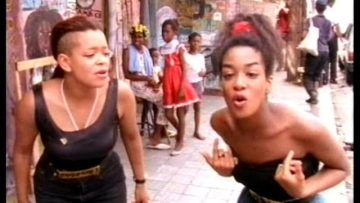 The Wee Papa Girl Rappers – Wee Rule