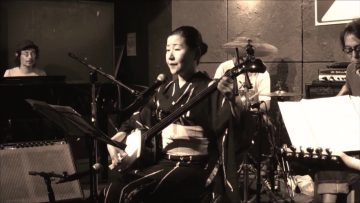 attc vs Koharu 端唄「梅は咲いたか」