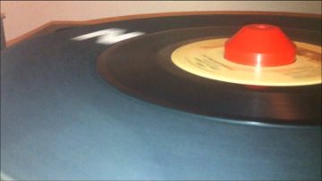 Eight o nine – hit me with music.wmv