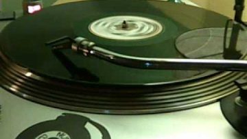 Jah Free Meets Richi Rootz – Oh No Version