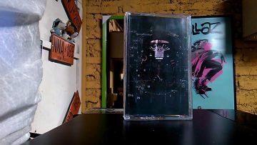 Spacemonekyz versus Gorillaz – Laika Come Home (cassette bootleg unboxing)