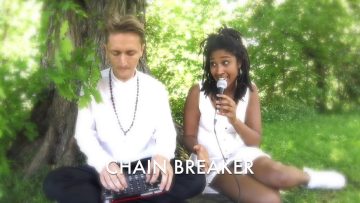 Alpha Steppa and Sista Awa – Chain Breaker (Glory to the King
