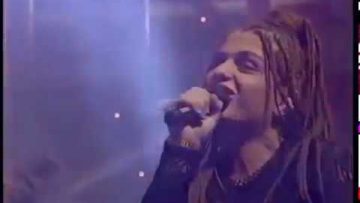 Cappella – Move On Baby (Performance on BBC1 TV Channel, Hangar 17 TV Show)