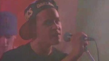 EMF – Unbelievable (with lyrics)