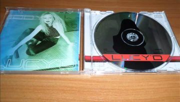 LucyD – Everythings All Right