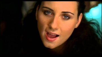 DHT ft. Edmee Listen To Your Heart (Official Video) (Digitally Remastered – HQ Available)