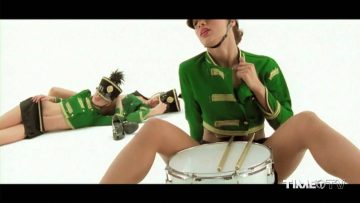 Alex Gaudino feat. Crystal Waters – Destination Calabria [Explicit Version] [Official Video]