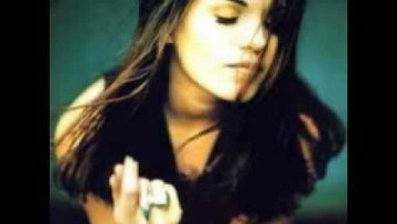 Nina – Sell me your secrets