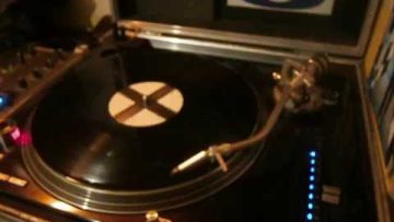 X Project ‎– Walking In The Air ( 1992 rave breakbeat )