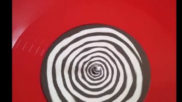 OVA DOCE COOLIN ON THE CORNER