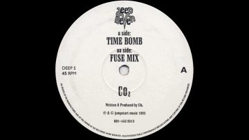 CO₂ ‎- Time Bomb (Deep Seven)