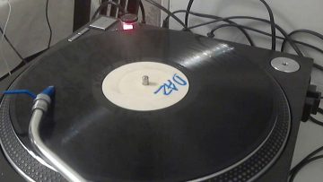 Genetic Genetic – Icon (B1 – The Entertainment EP, 1992, proto dubstep?)