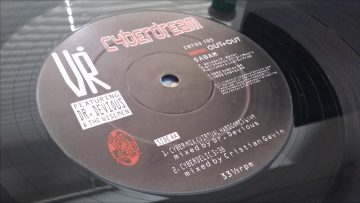 VR Featuring Dr. Devious And His Wisemen – Cyberdream (Deviously Nice Radio Mix)