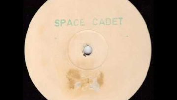 Space Cadet – House The Crowd